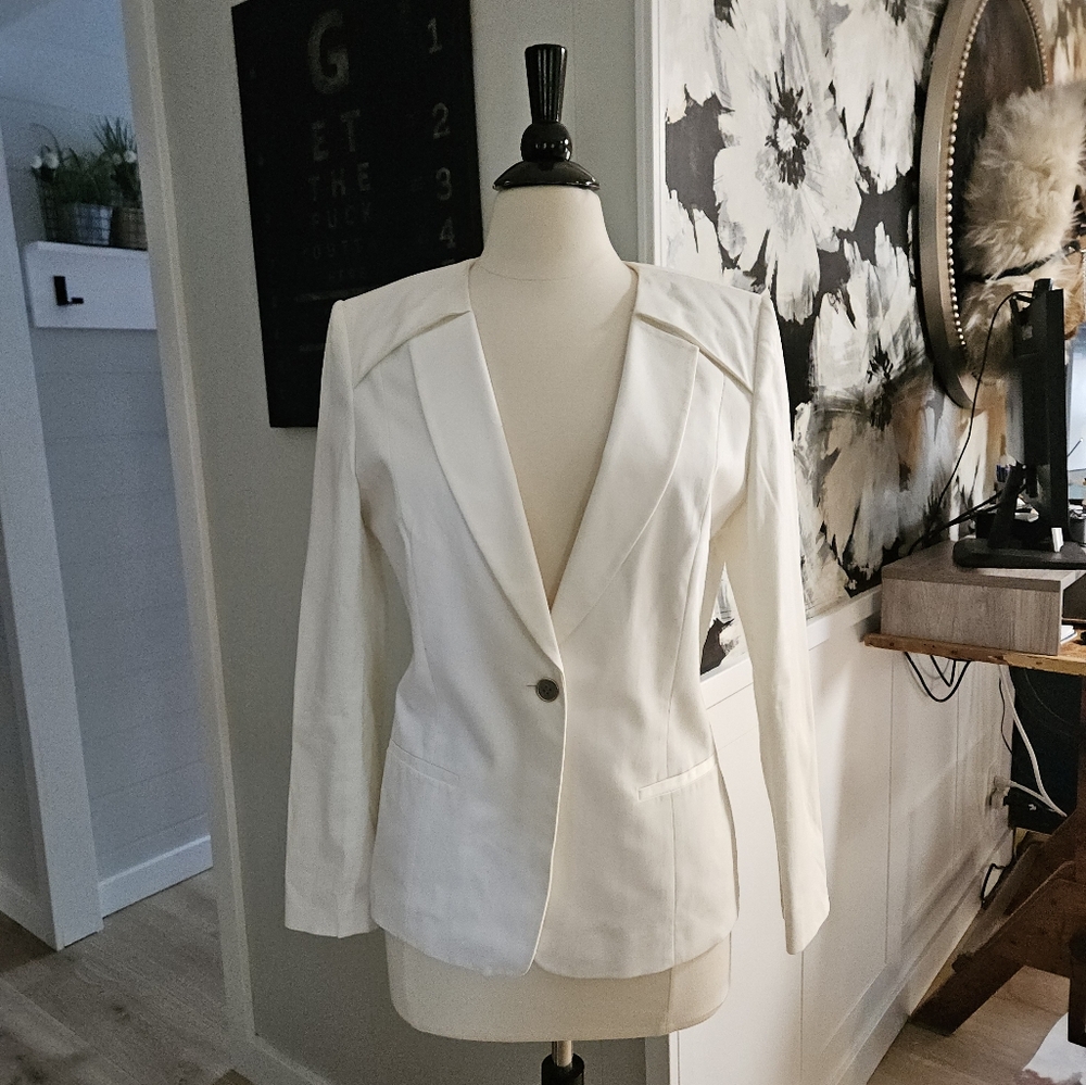 Giani bini White Fitted blazer 12 shoulder pads